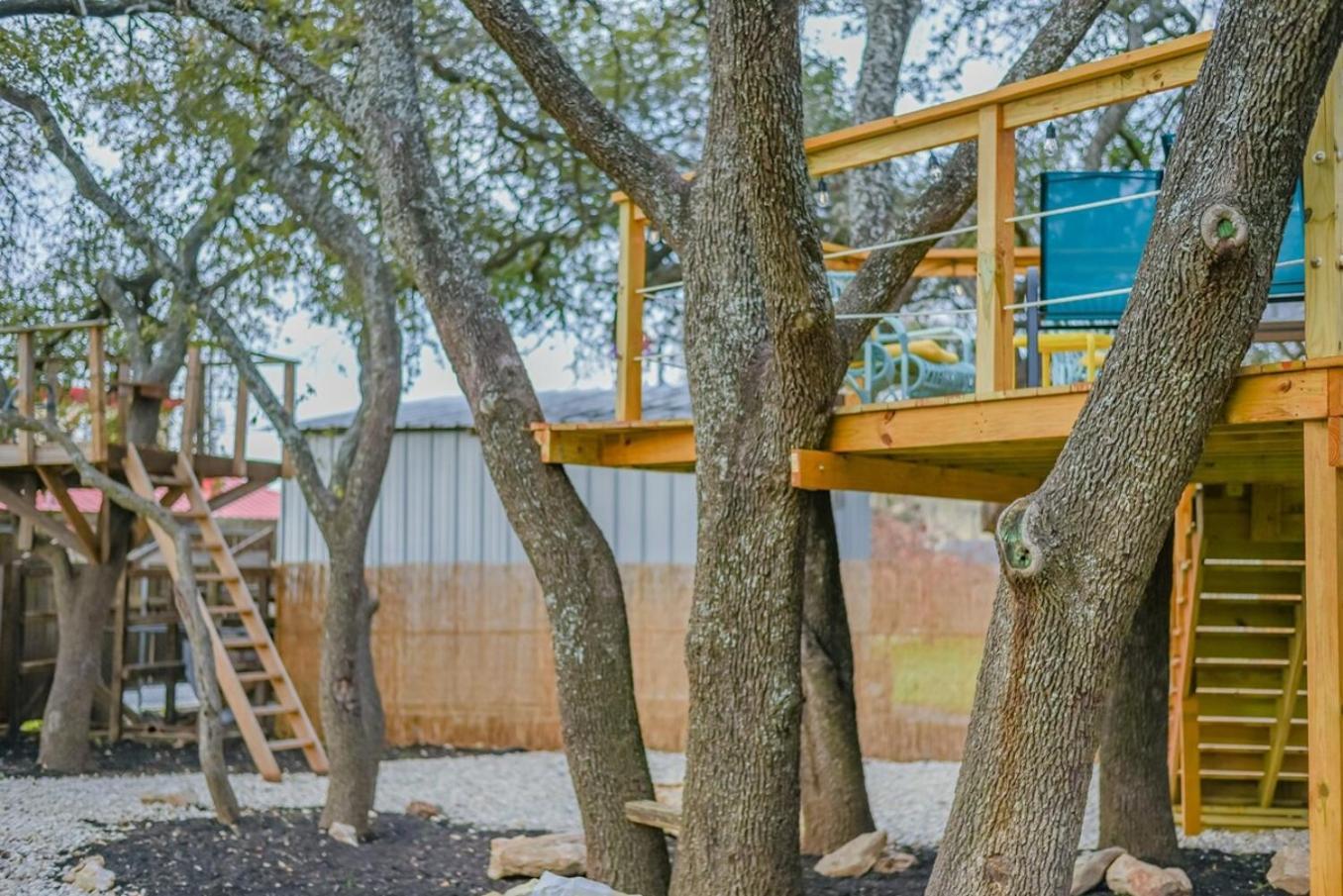 Luxurious Home With Hot Tub & Tree Deck By 6Flags San Antonio Kültér fotó